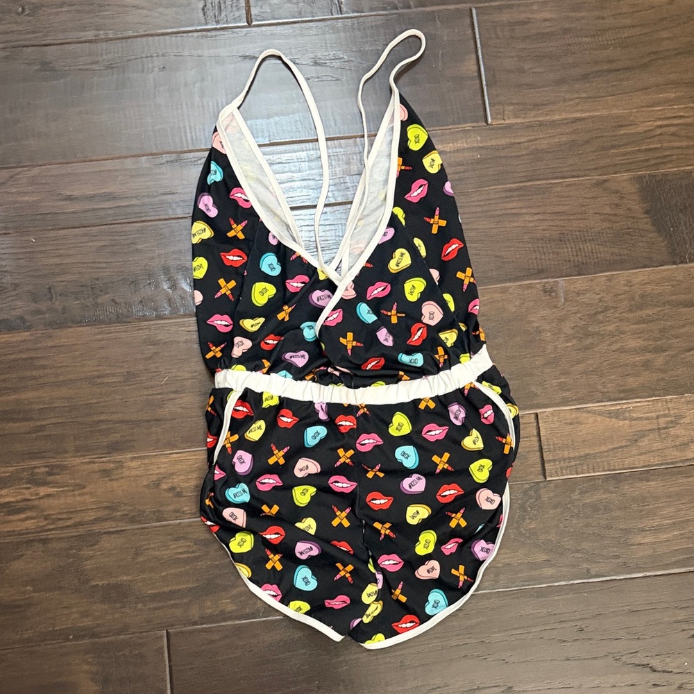 Shorts Romper - Picture 5 of 7